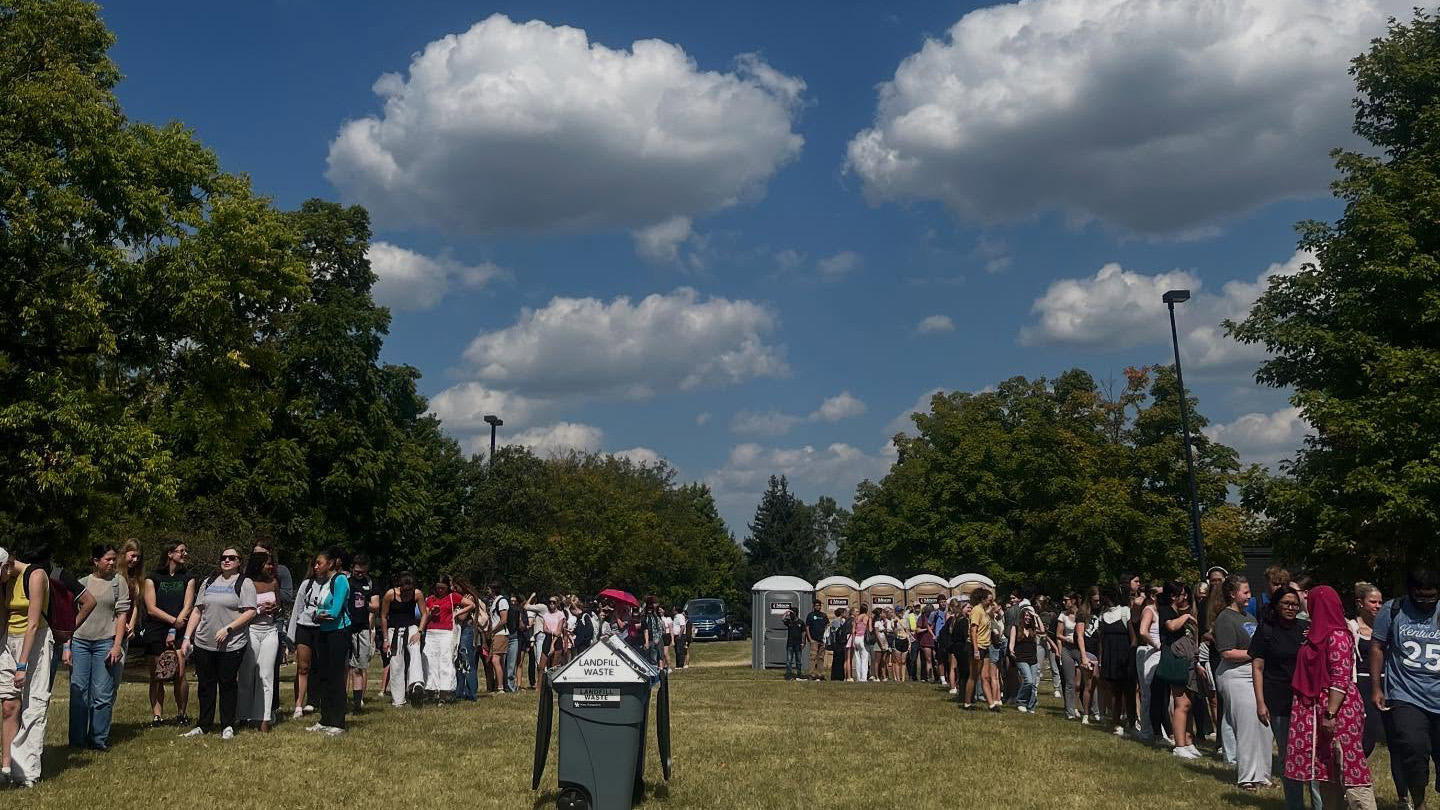 People line up for Wildcat Market